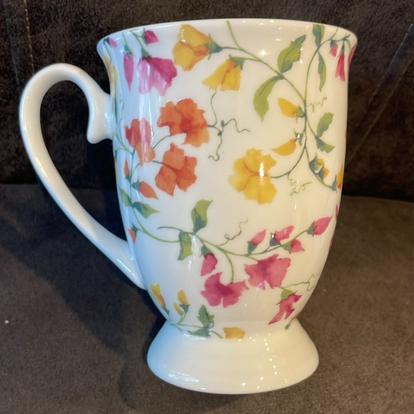 Beautiful Like New Gracie Bone China Sweet Pea Vine Coffee Cup Tea Cup, 10 Oz - Picture 4 of 8